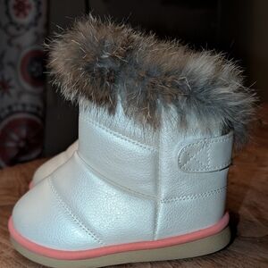 Kids White Fur-Lined Boots